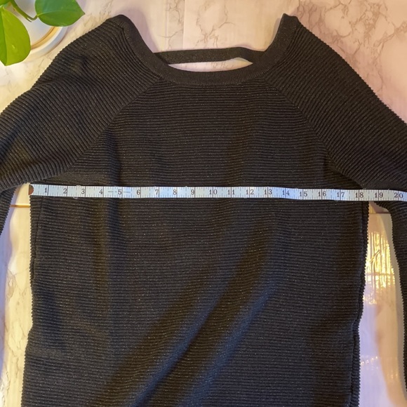 H&M - Keyhole Back Glitter Sweater - Picture 8 of 11